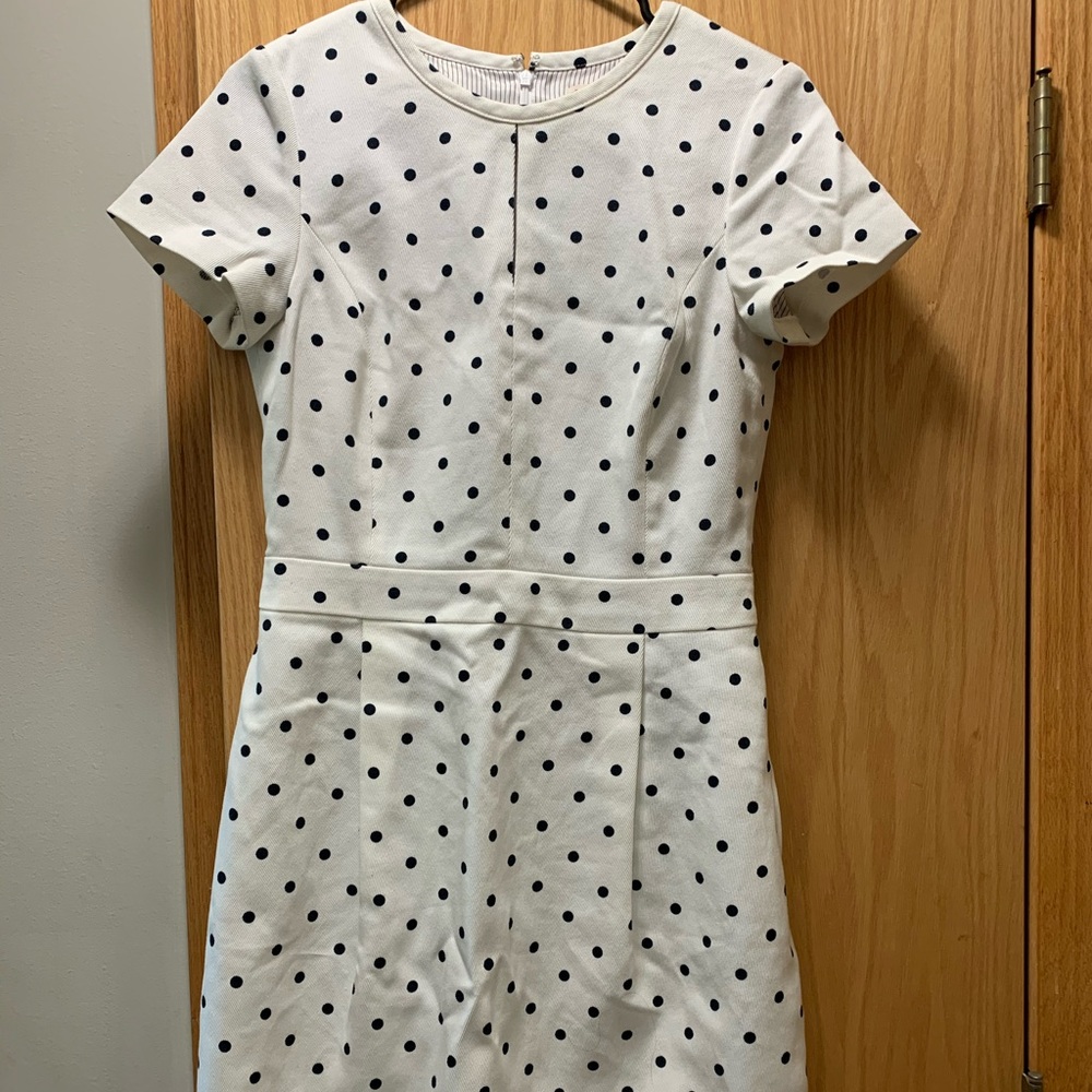 Brooks Brothers Polka Dot Key Hole Shift Dress G35